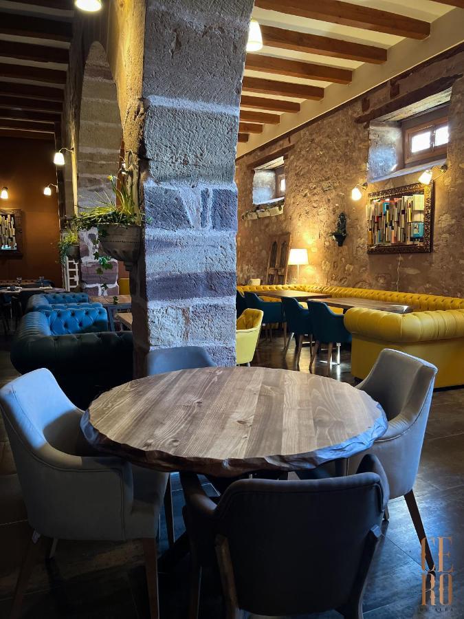 Aura Molina De Aragon Hotel Bagian luar foto
